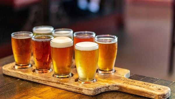 ARAG Experten über den Tag des deutschen Bieres und das Reinheitsgebot
