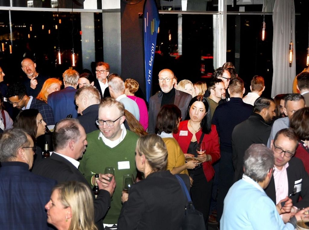 IHK Berlin lud Unternehmen zum Networking mit Skyline-Blick ins SOLAR 