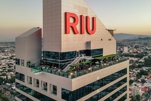Reisen: Das Riu Plaza Guadalajara in Mexiko eröffnet neues 360°-Rooftop im 41. Stock  Bild 1
