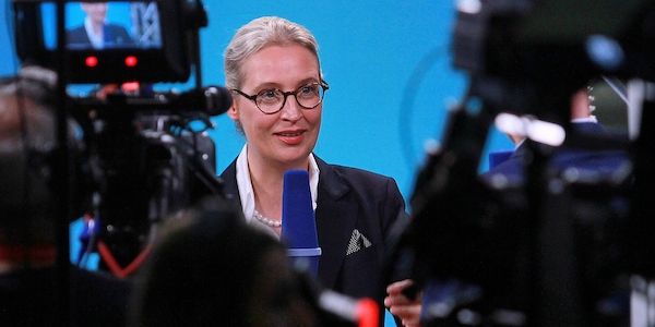 Journalistenverband fordert neuen medialen Umgang mit der AfD