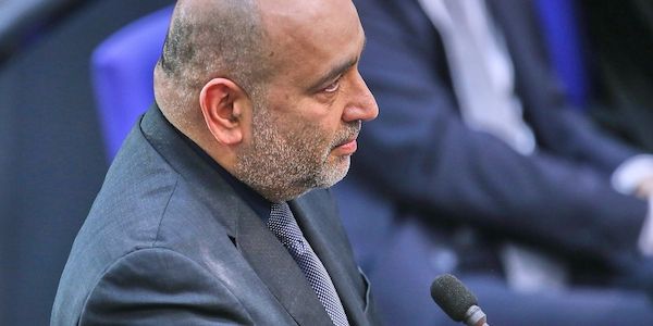 Bundestagsvizepräsident Nouripour plädiert für AfD-Verbotsverfahren