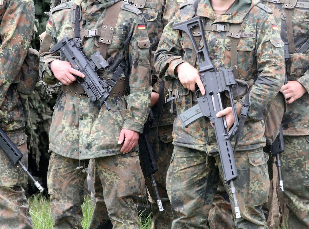 Bundeswehr will Daten aller 18-Jährigen von Meldebehörden abrufen