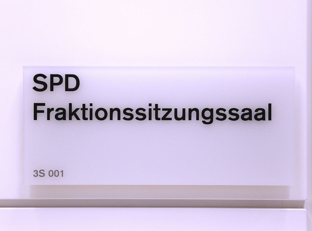 AfD will im Streit um Fraktionssaal rechtliche Schritte prüfen