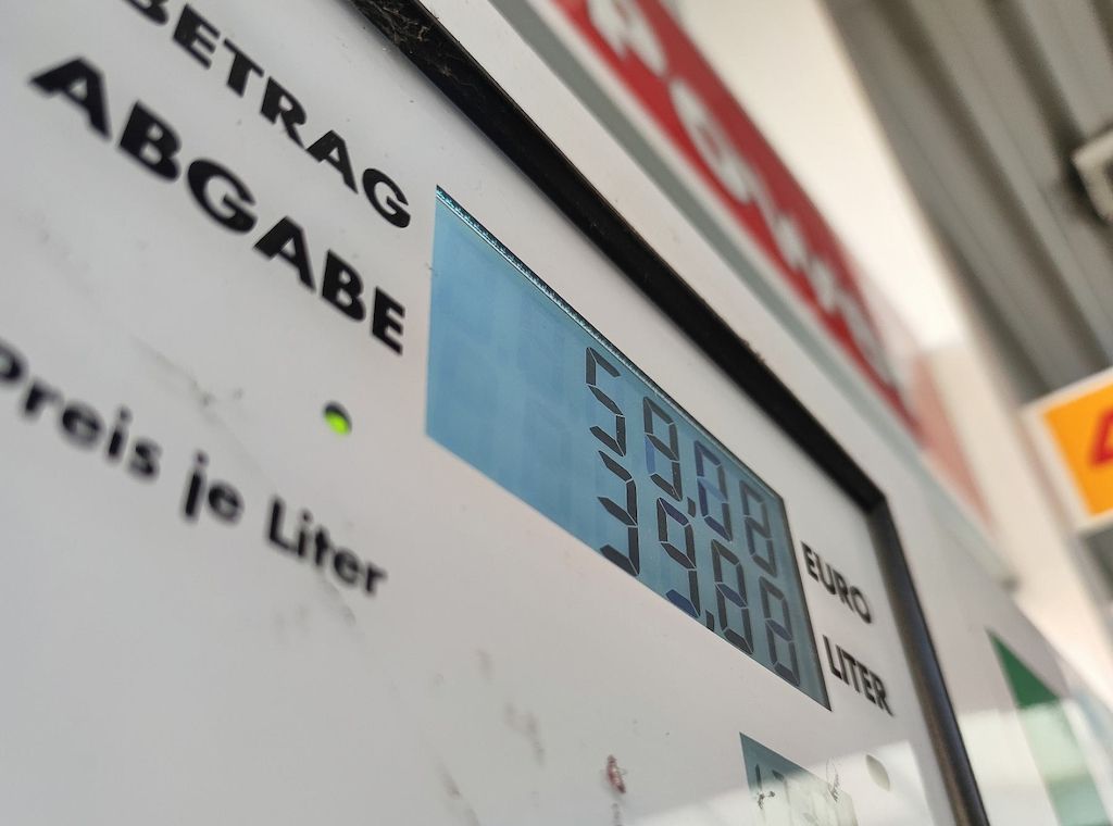 Spritpreise sinken Mitte April weiter