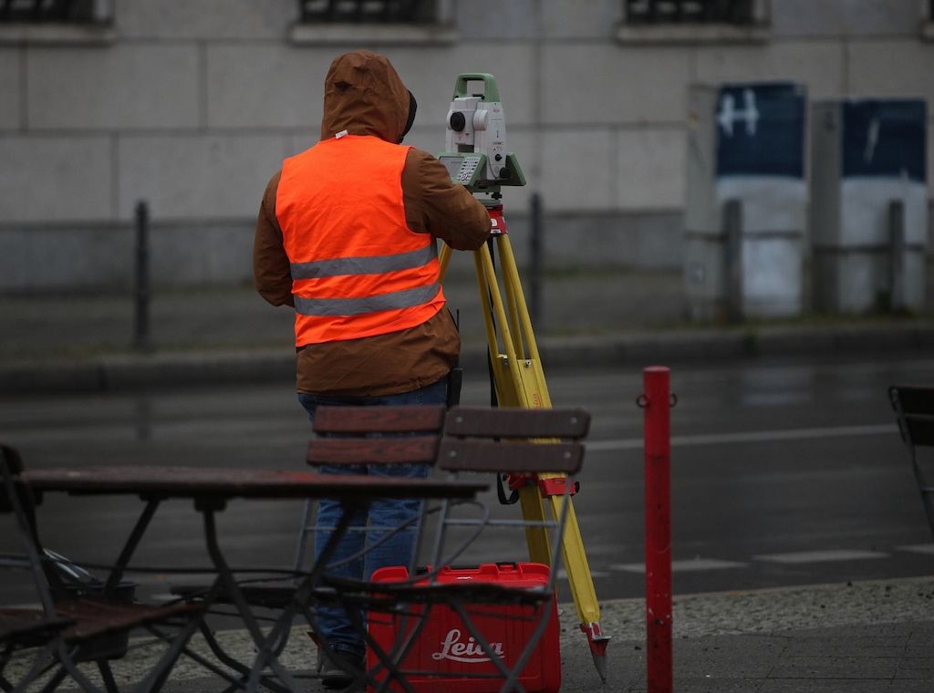 Fachkräftemangel in Ostdeutschland trotz Konjunkturflaute spürbar