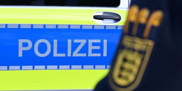 Strausberg: Bankraub mit Millionenschaden: Polizei sucht mit Blitzerfoto