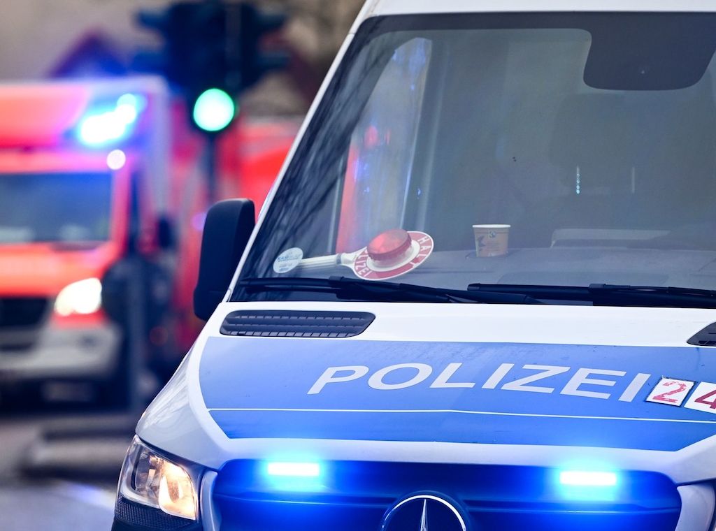 Unfassbar - Sanitäter in Oranienburg von Gruppe bedrängt!