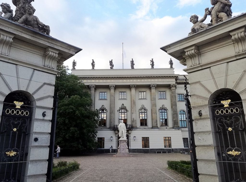 "Junge Welt" kritisiert Festnahme von Journalisten an Humboldt-Uni