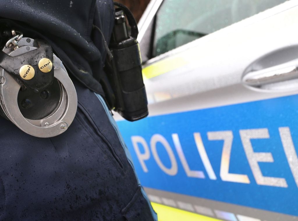 Berlin: Versuchte Erpressung - Polizei nimmt drei Tatverdächtige fest