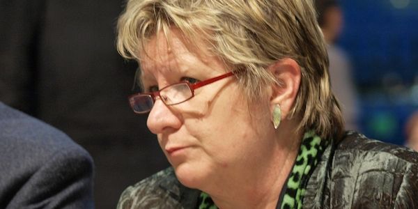 Löhrmann: NRW-Banken sollen NS-Vergangenheit aufarbeiten