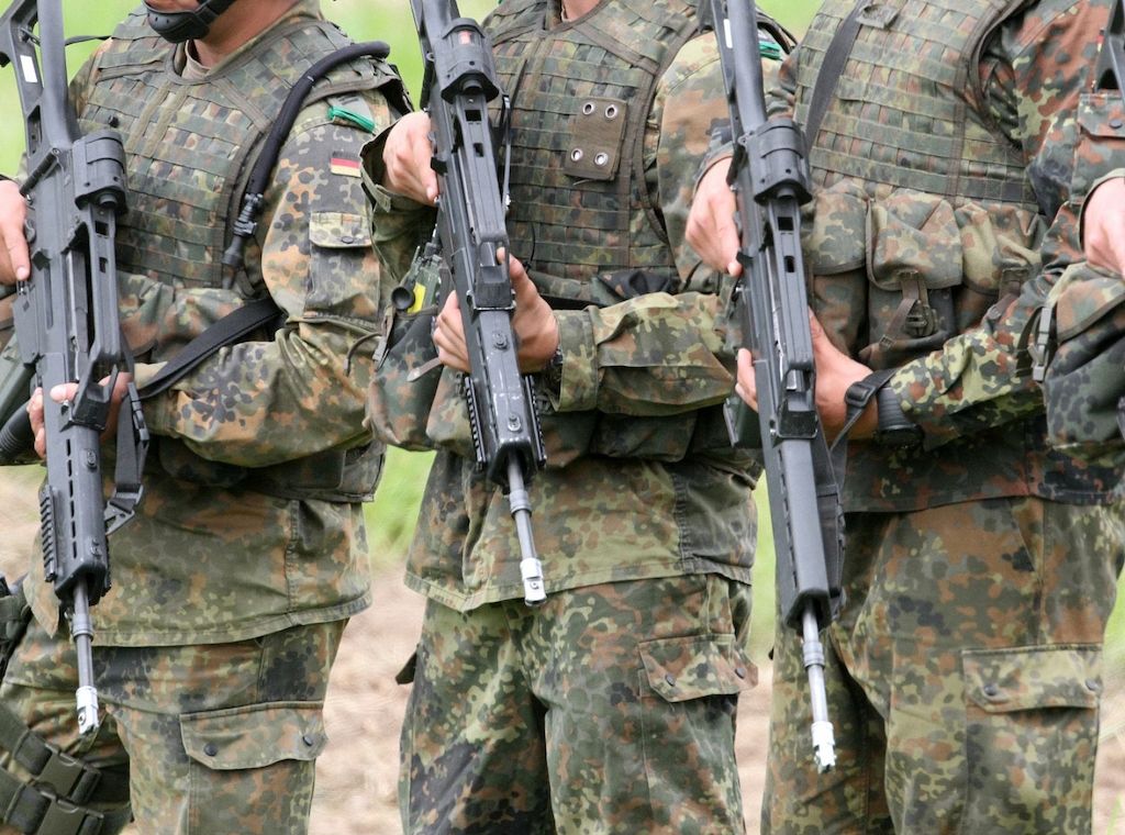 Grüne wollen Wehrdienst attraktiver gestalten