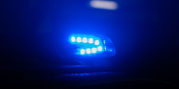 Berlin-Nikolassee: 21-Jähriger in Berlin durch vier Messerstiche verletzt