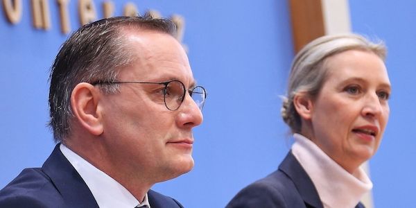 AfD reicht Klage und Eilantrag gegen Verfassungsschutz ein
