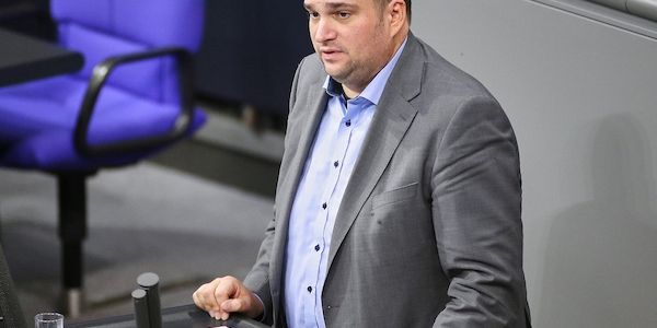 SPD-Vorstandsmitglied Roloff stärkt Esken den Rücken