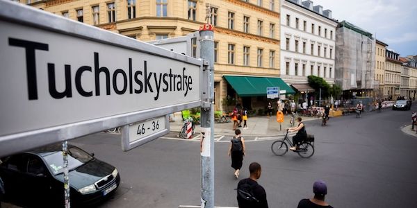 Sperren für Autos in Berlin-Mitte doch zulässig