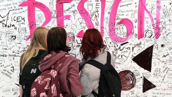 Zahl der Teilnehmenden an Angeboten der Jugendarbeit in NRW übertrifft Vor-Corona-Niveau