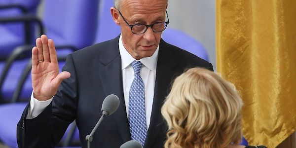 Merz legt Amtseid als Bundeskanzler ab
