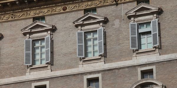 Papstwahl hat begonnen