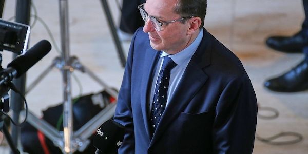 Dobrindt kündigt Zurückweisungen an Grenzen an
