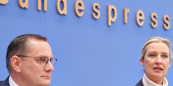 Verfassungsschutz: AfD-Führung verfestigt fremdenfeindlich