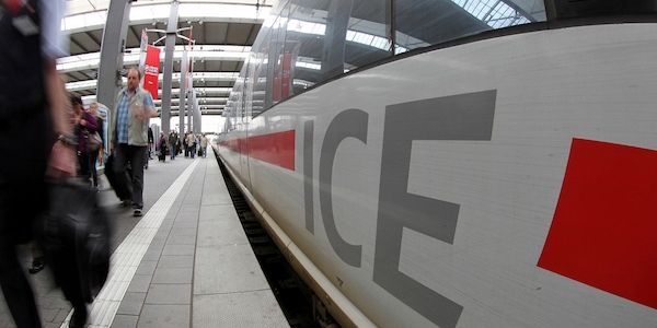 Bahn verdrängt Flugzeug und Auto auf innerdeutschen Langstrecken