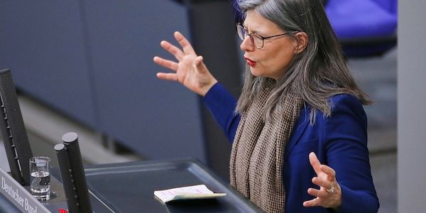 Scheer warnt vor Rückschritten beim Klimaschutz