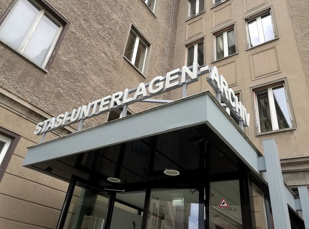 Bundesarchiv fürchtet Verlust von Akten und Stasi-Unterlagen