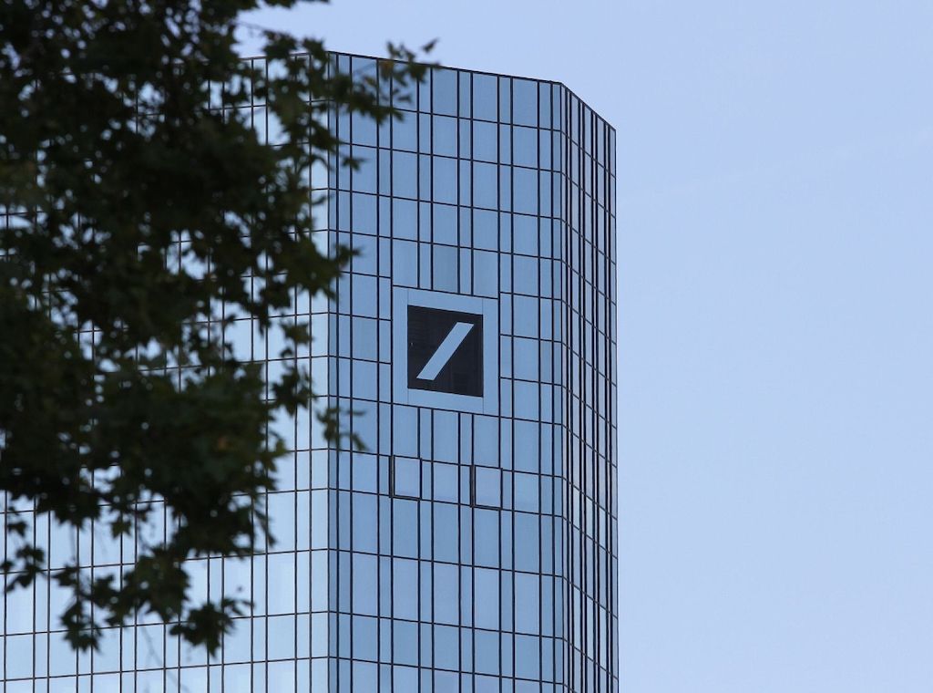 DWS erweitert Kreditkooperation mit Deutscher Bank