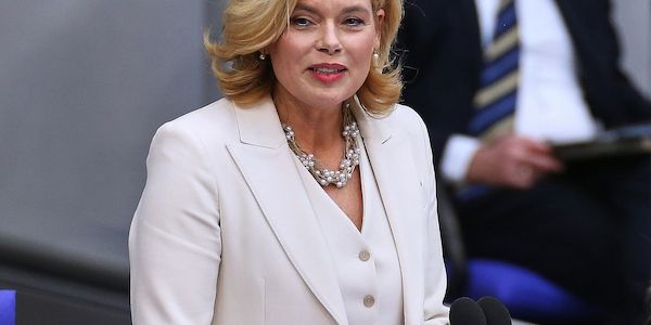 Klöckner schlägt neuen Direktor beim Deutschen Bundestag vor