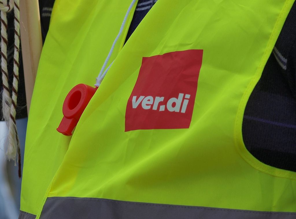 Verdi pocht auf Mindestlohn von 15 Euro