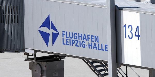Grundstein für neue Flugzeug-Endmontage in Leipzig gelegt