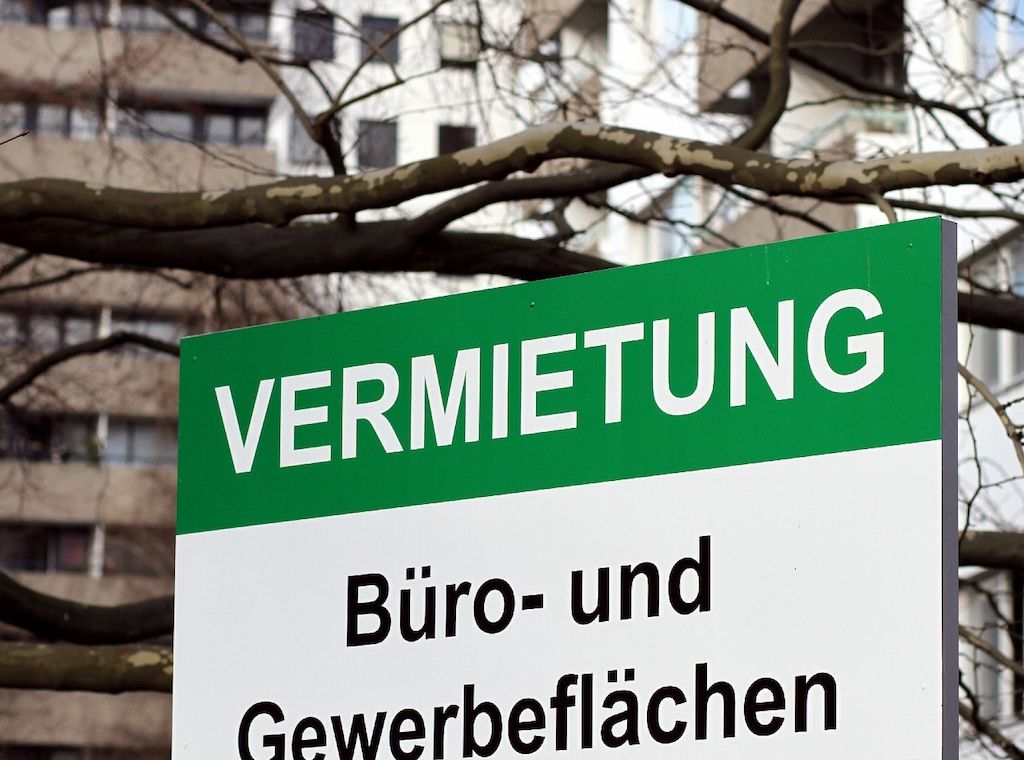 Weniger Baugenehmigungen für Betriebsgebäude in NRW