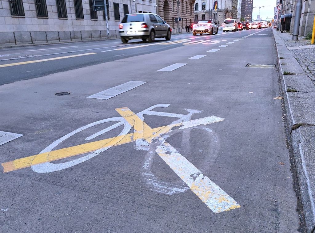 Köln lässt über 1.200 Schrottfahrräder entfernen
