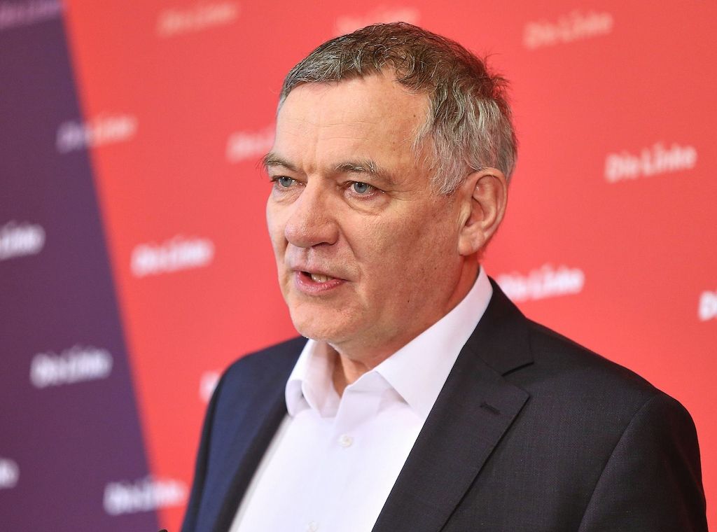 Van Akten legt "Sechs-Punkte-Plan für mehr Demokratie" vor