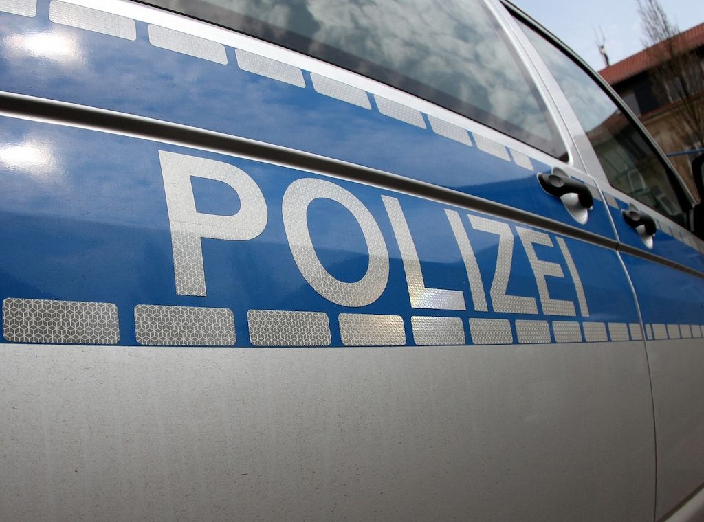Schlägerei mit Stichverletzung in Berliner Rathausstraße