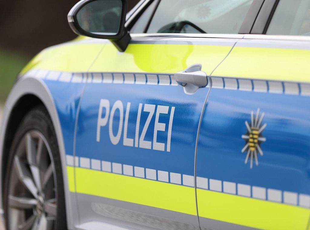Taucher finden verpackten Schädel in Velten