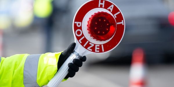 Berlin: Mann mit «sprengstoffverdächtigem Gegenstand» gestoppt