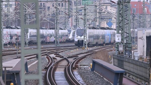Bundespolizei in Leipzig warnt vor gefährlichem Trainsurfen