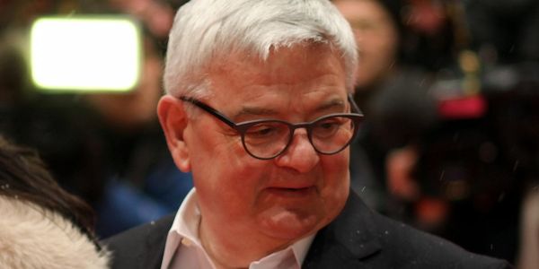 Kanzlerwahl: Fischer zeigt sich besorgt über politische Stabilität