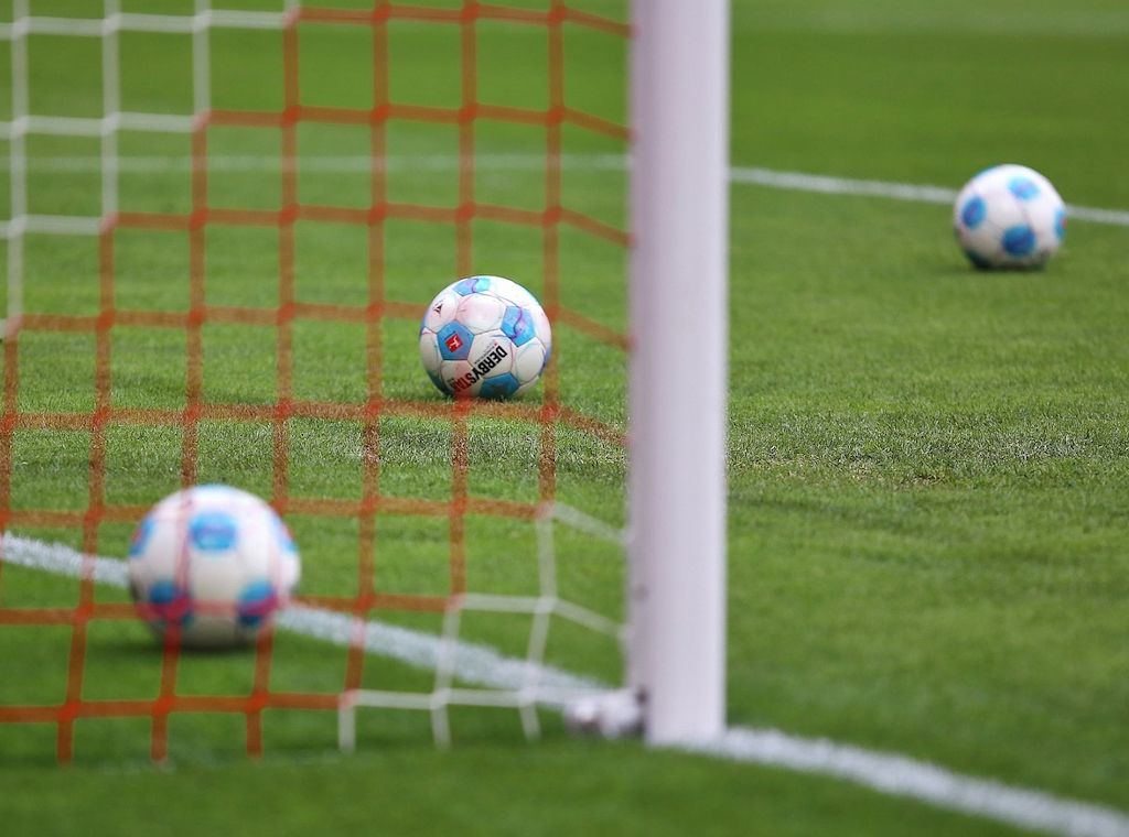 2. Bundesliga: Elversberg und Paderborn wahren Aufstiegshoffnung