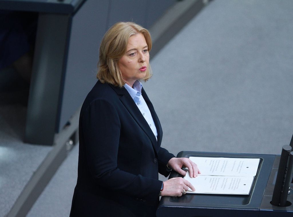 Bas ruft Firmen zu "Haltung und Standfestigkeit" gegenüber AfD auf