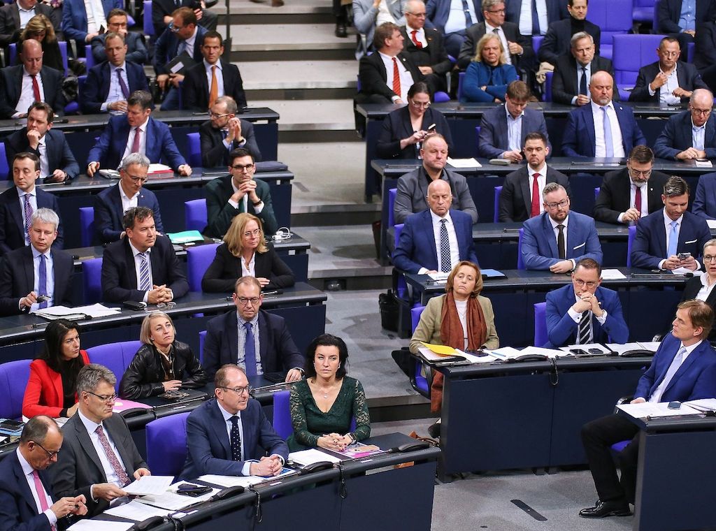 Forsa-Chef Güllner rät Union zu harter Abgrenzung von der AfD