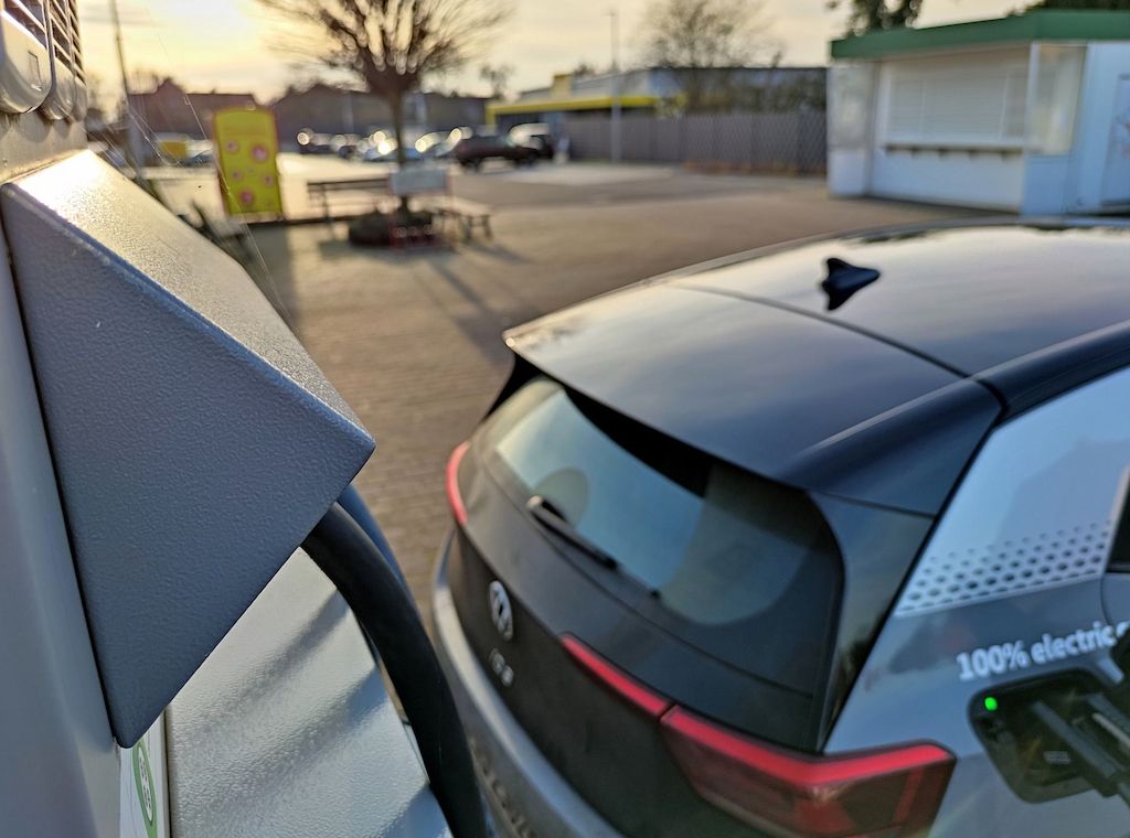 McKinsey-Studie: E-Autos bei Kunden in Deutschland wieder beliebter