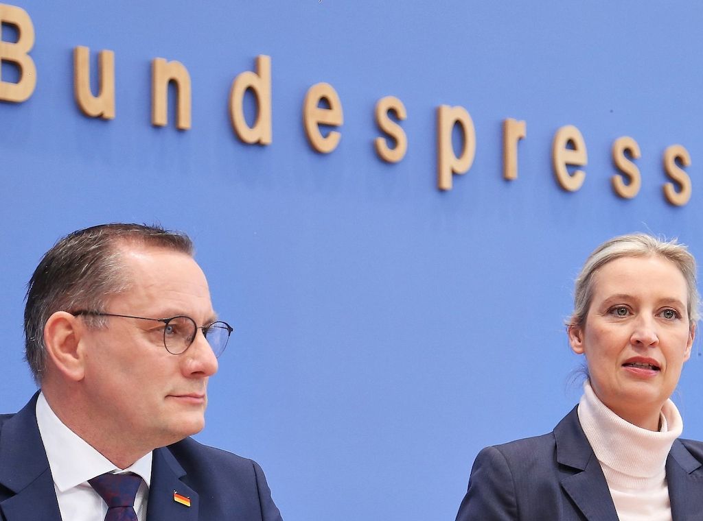 Verfassungsschutz: AfD-Führung verfestigt fremdenfeindlich