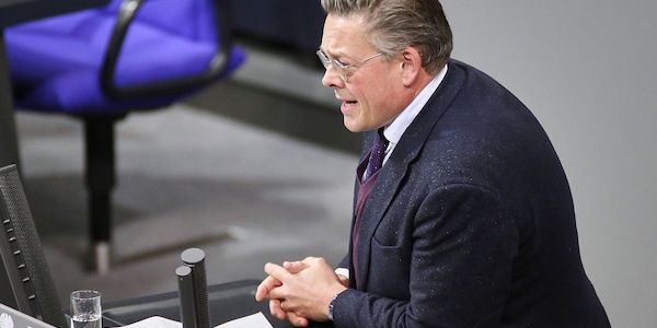 Grünenfraktion will gegen AfD "gesamten Instrumentenkoffer" nutzen