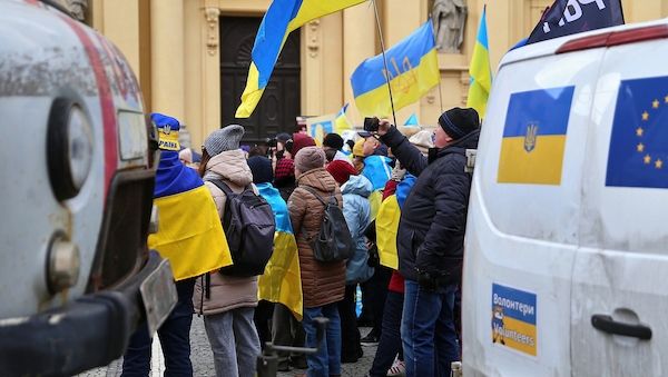 Ukraine: Merz fordert vor Verhandlungen Waffenruhe