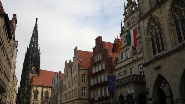 NRW-Besoldungsamt verschickt über 45.000 fehlerhafte Bescheide