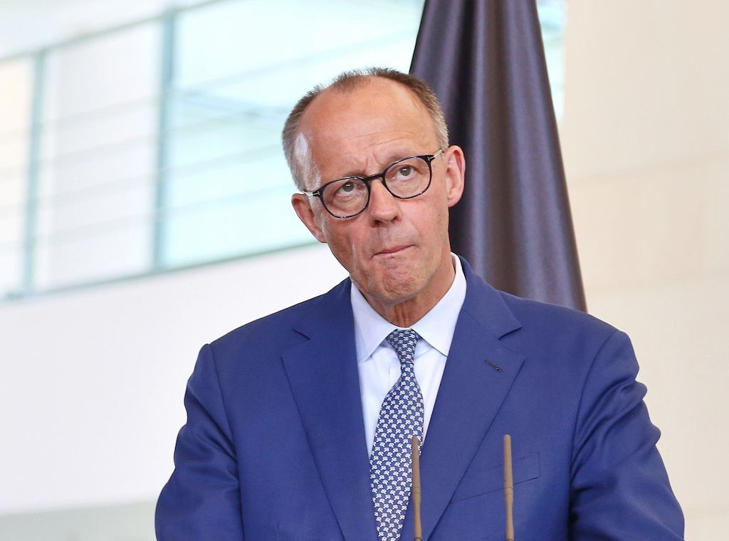 Linke attackiert Merz für geplante Taurus-Geheimhaltung