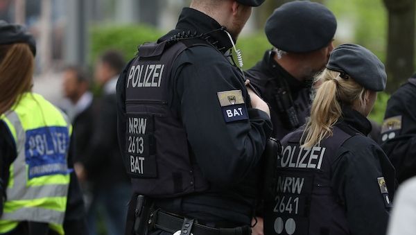 Mann ruft NS-Parolen im Hamburger Hauptbahnhof