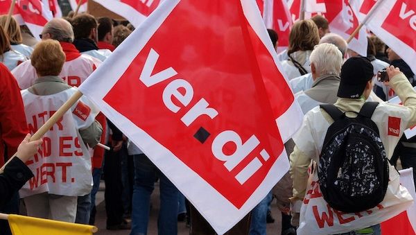 Verdi: 15 Euro Mindestlohn müssen notfalls per Gesetz kommen